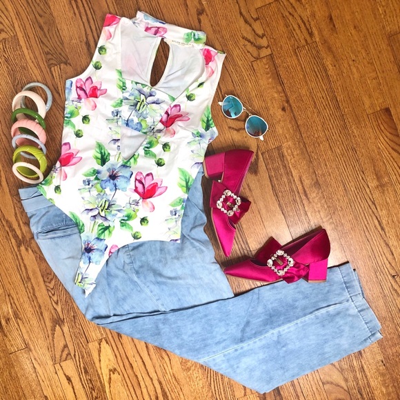 Nylon Apparel Tops - Nylon Apparel NWT choker cut out floral bodysuit